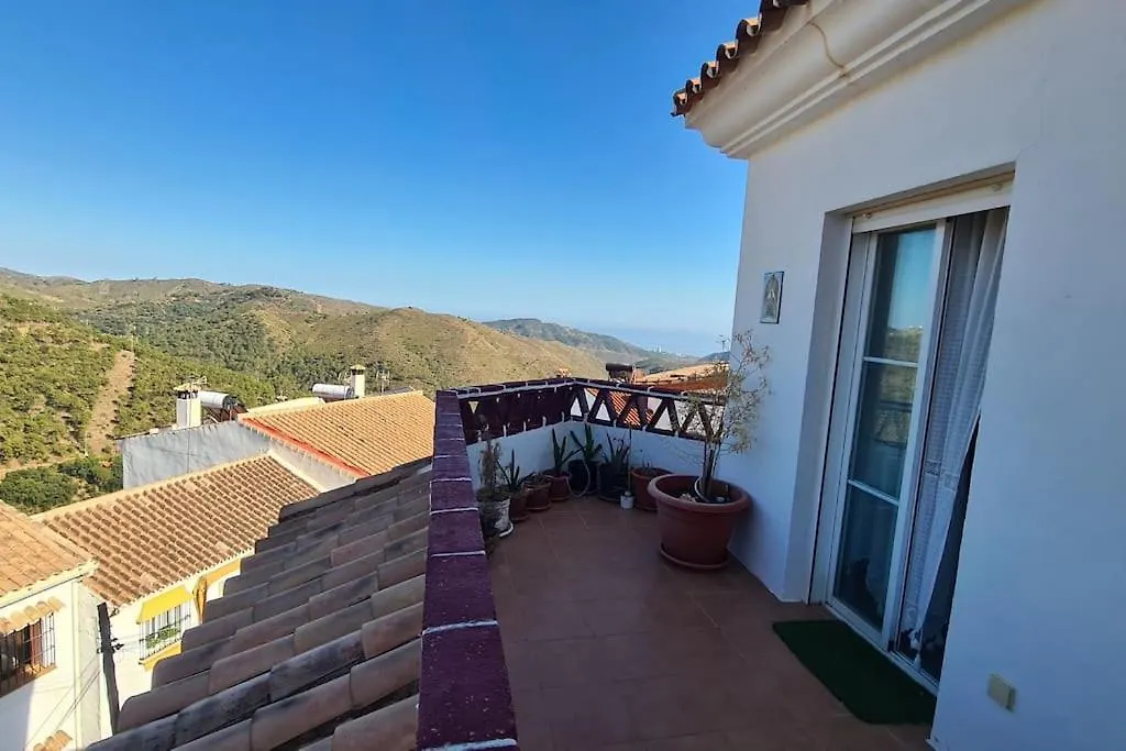 Atico Con Vistas Mar Y Montana Daire Ojén İspanya